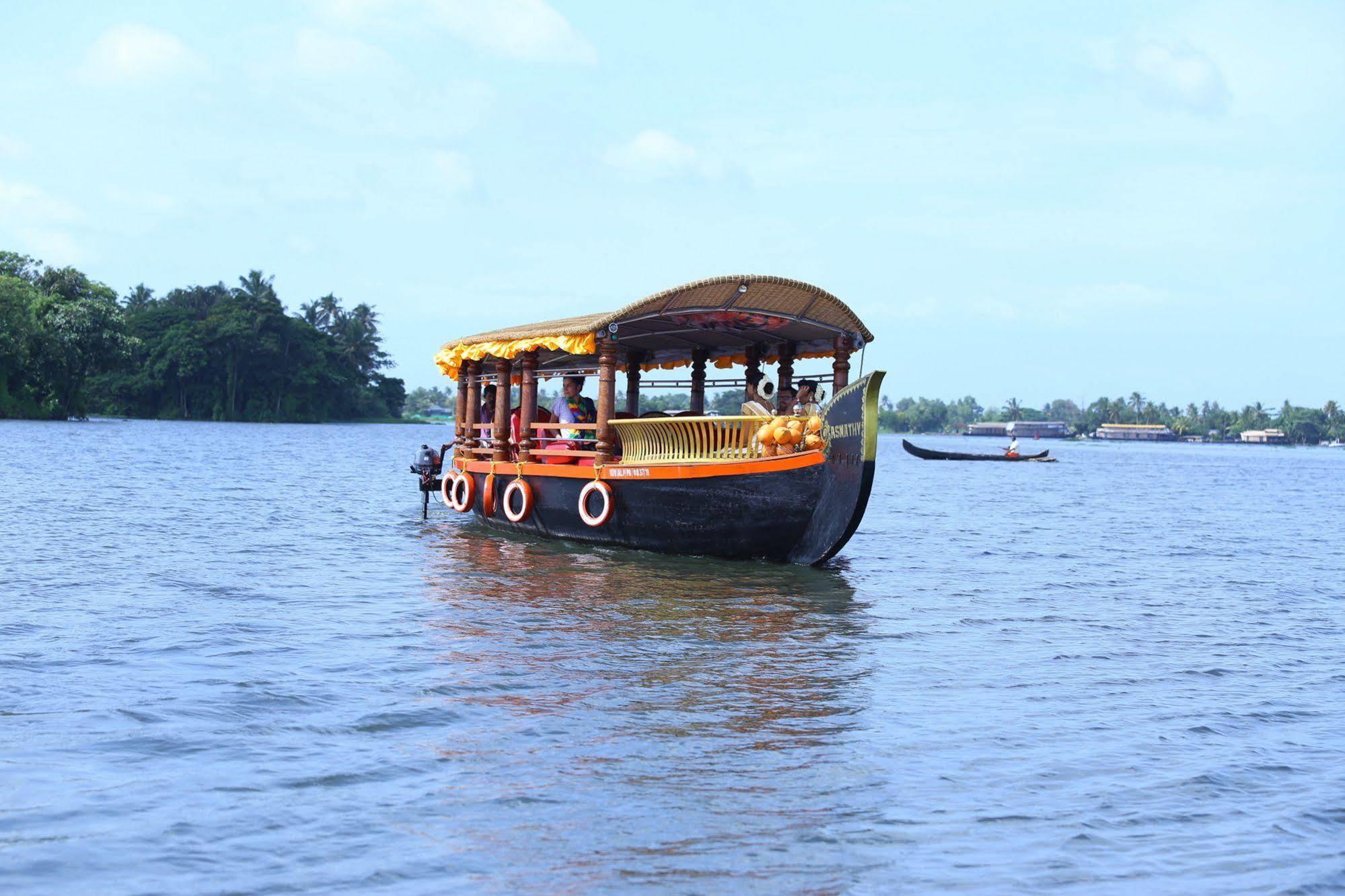 塔度假村 Alappuzha 外观 照片